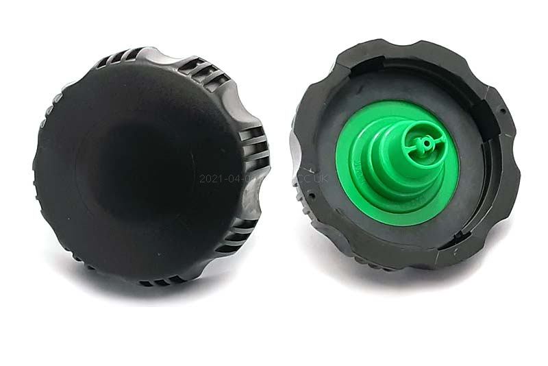 DEUTZ FAHR DX 3.30 (1987 to 1996) fuel cap photo